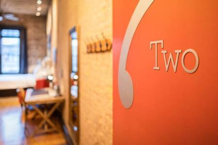 Hip Urban Loft-Small Town Charm-124 Lofts #2 West Dundee Екстериор снимка
